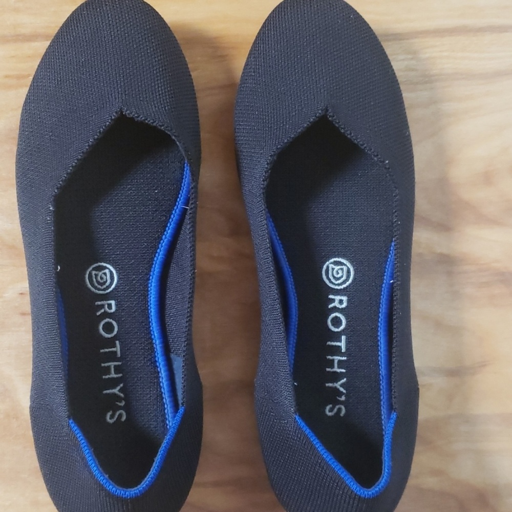 Rothys, round toe, black sz9